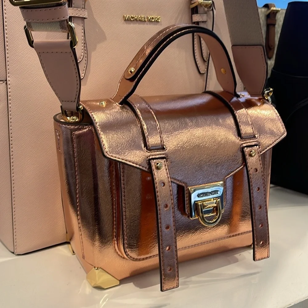 MICHAEL KORS Manhattan Medium TH SCHOOL Crackled Metallic Leather SATCHEL Mocha